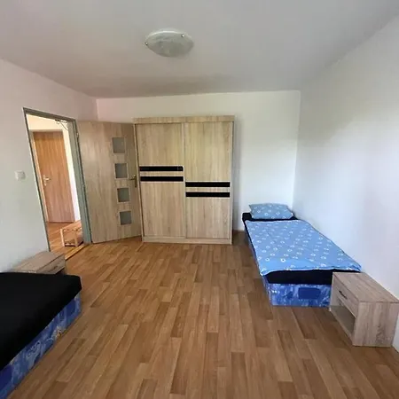 Apartmany - Skolni Хомутов Экстерьер фото