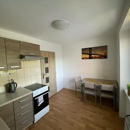 Apartmany - Skolni Хомутов Экстерьер фото