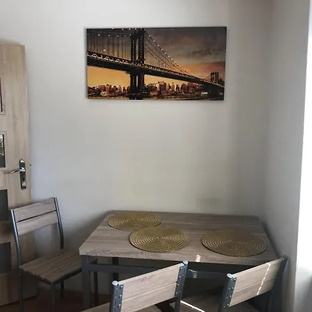 Apartmany - Skolni Хомутов Экстерьер фото