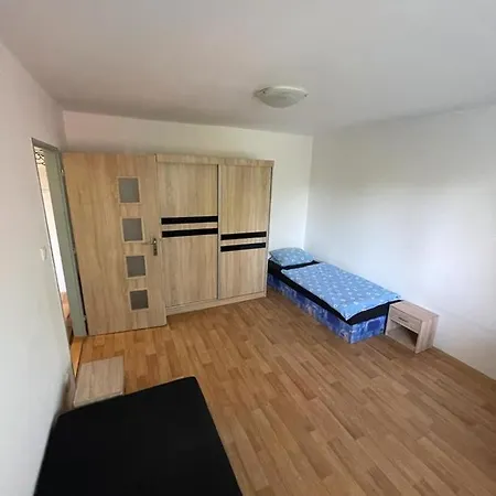 Apartmany - Skolni Хомутов Экстерьер фото