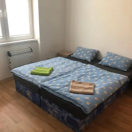 Apartmany - Skolni Хомутов Экстерьер фото
