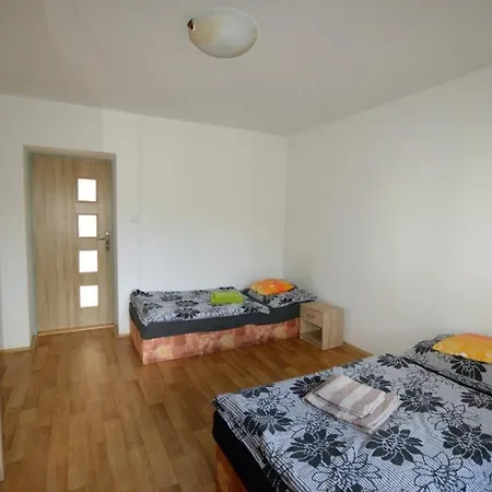 Apartmany - Skolni Хомутов Экстерьер фото